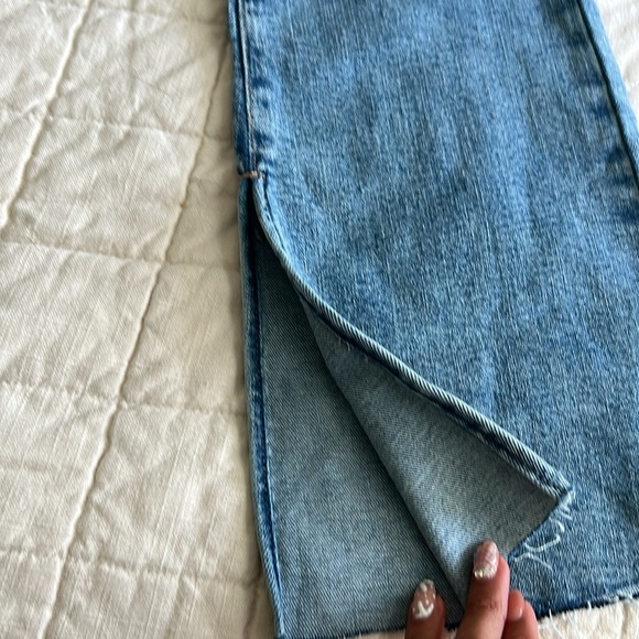 Blank NYC Hoyt Jeans - Picture 6 of 11
